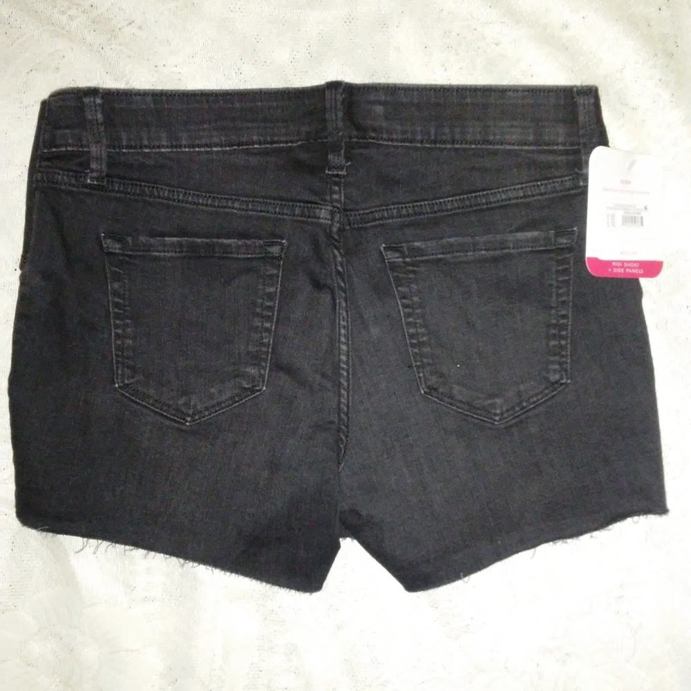 Isabel Maternity Inset Panel Midi Jean Shorts - Picture 6 of 6